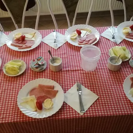 Hugi Panzio Maison d'hôtes *